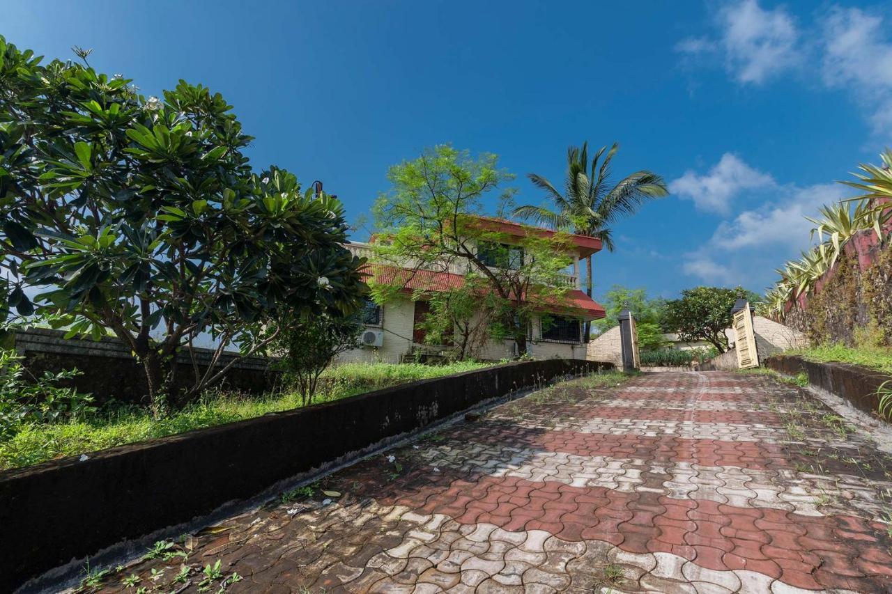 Dazzle By Stayvista - Unwind In A Mountain-city View With A Terrace Pool Villa