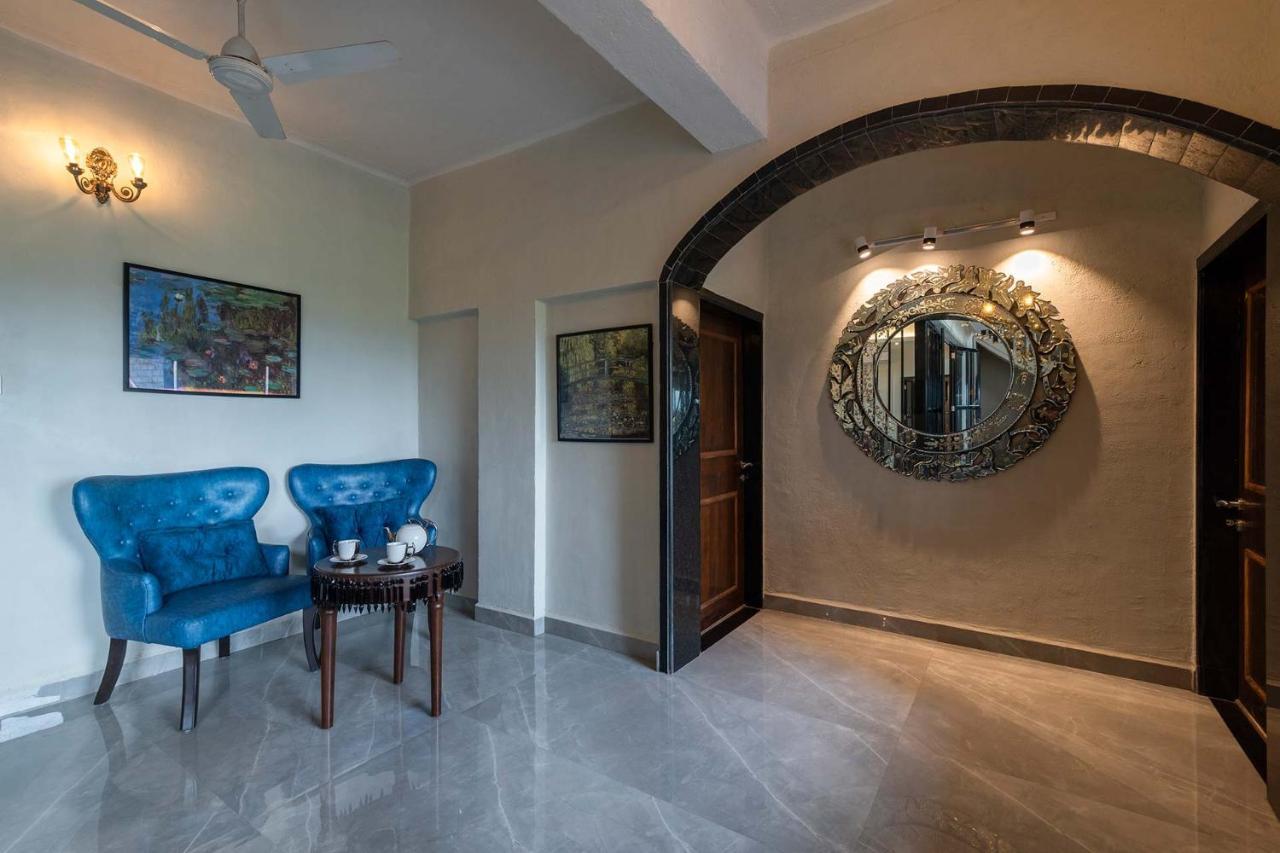 Dazzle By Stayvista - Unwind In A Mountain-city View With A Terrace Pool Villa