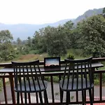 \'The Mountain Majesty\': Cozy 1 Bhk Apartment