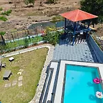 Sunils Villa With Private Pool, Machan And Play Area In Karjat