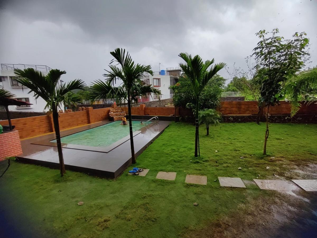 - 3 Bhk Private With Private Pool & Garden * Karjat