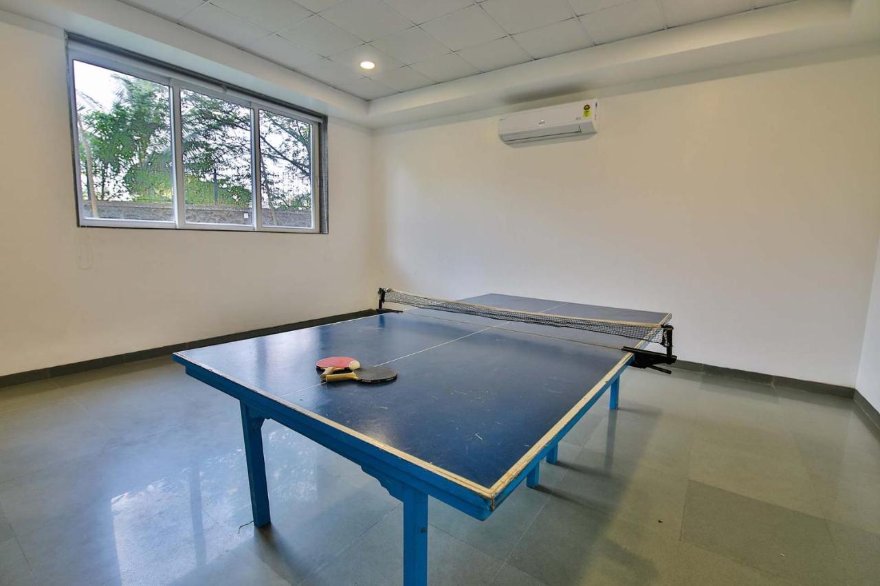 Twilight Grove: Stayvista With Pool And Theatre Villa