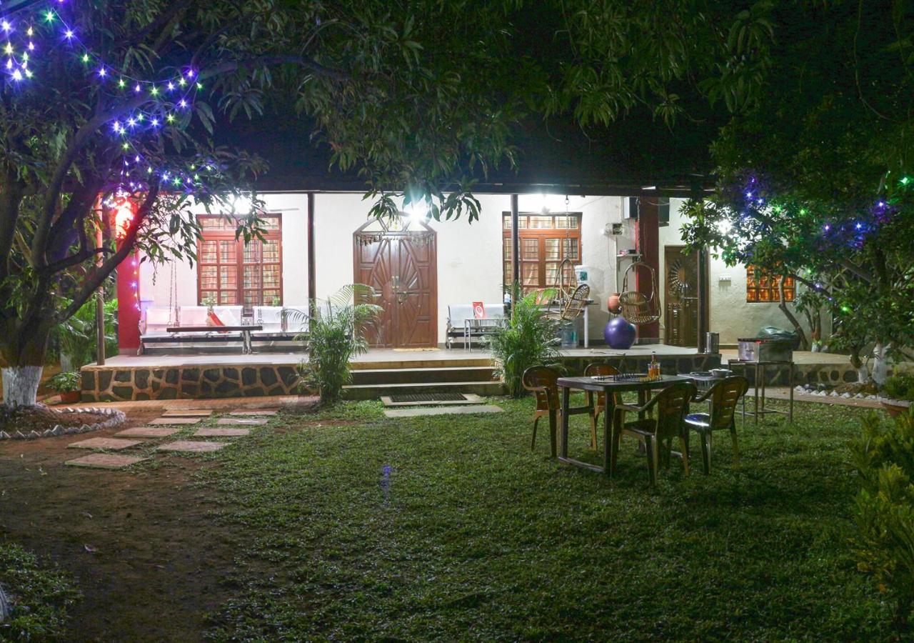 Misty Courtyard By Spicy Mango Hotel *