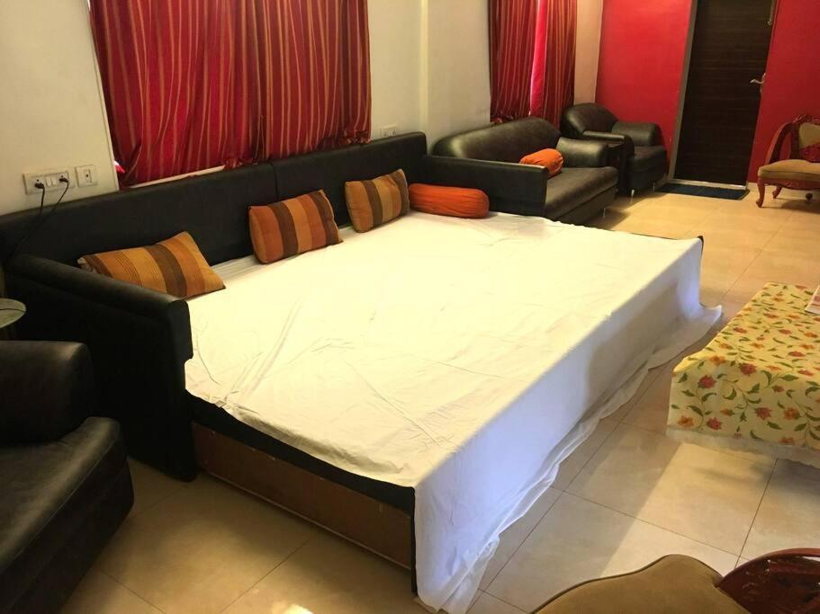 Lake View 4bhk Villa