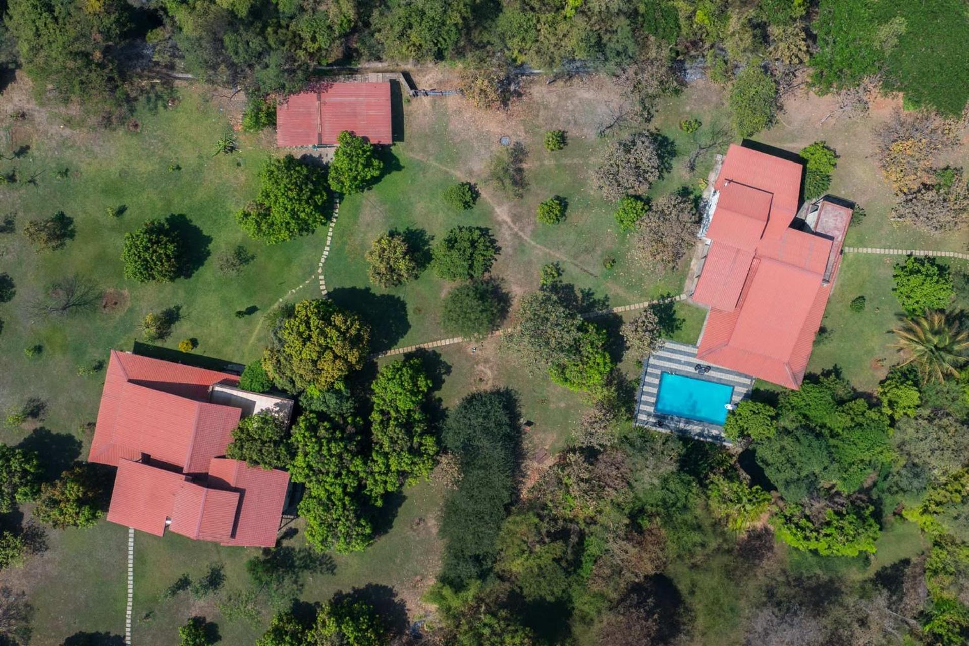 Villa Corfu & Crete By Stayvista - Mountain-view With Pool And Activities Karjat
