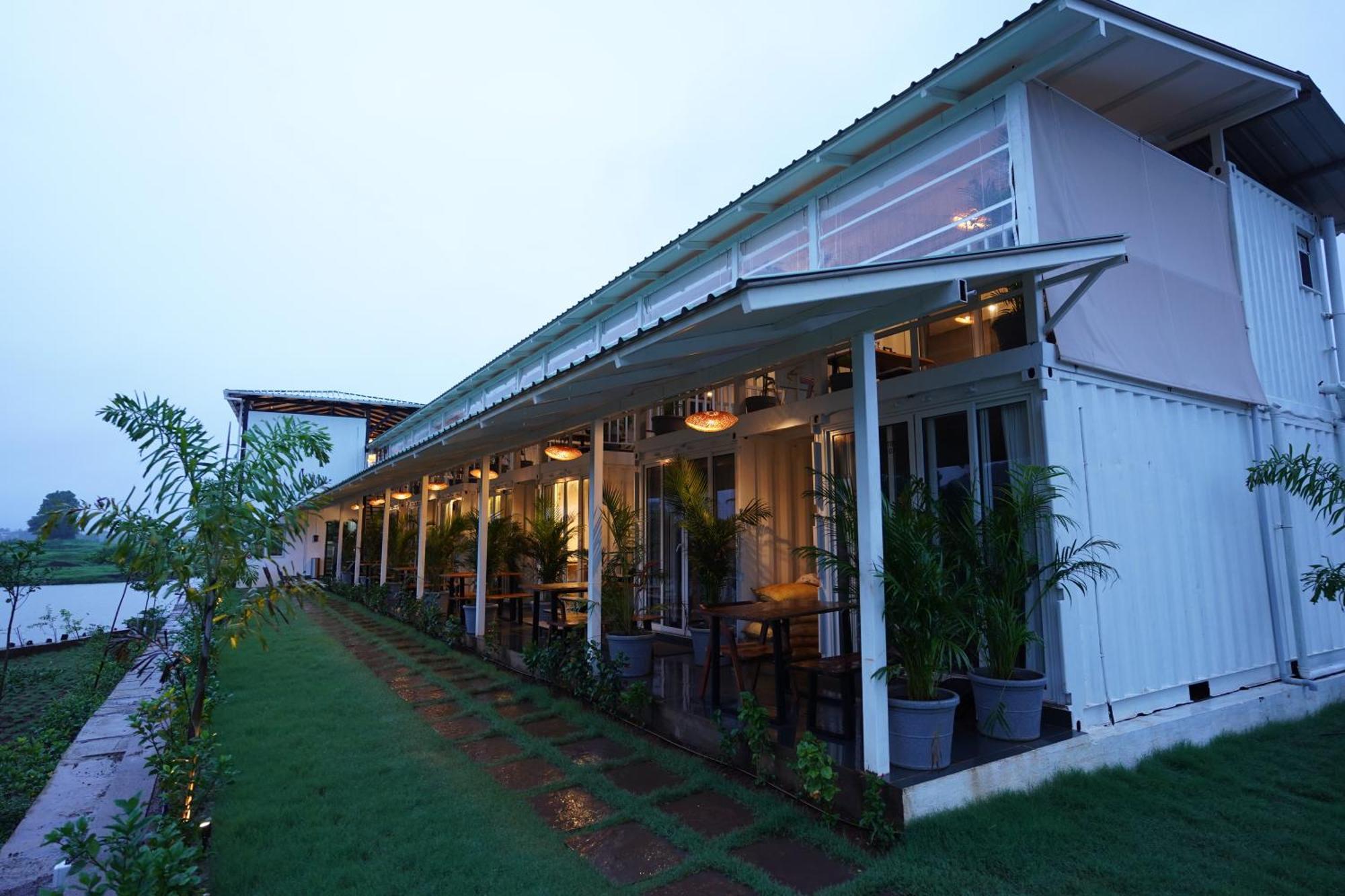 The Boat Club,karjat *