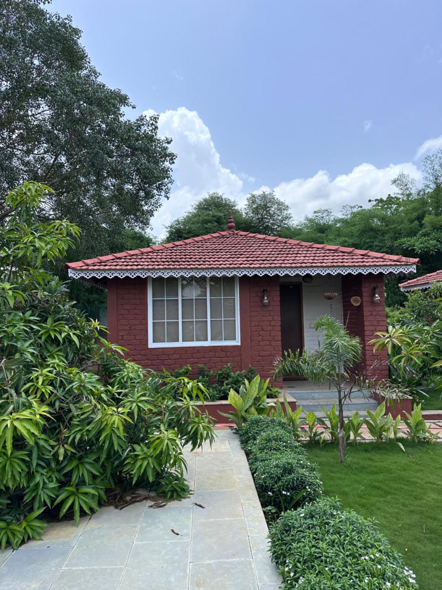 Bed & Breakfast Elements Of Nature, Karjat