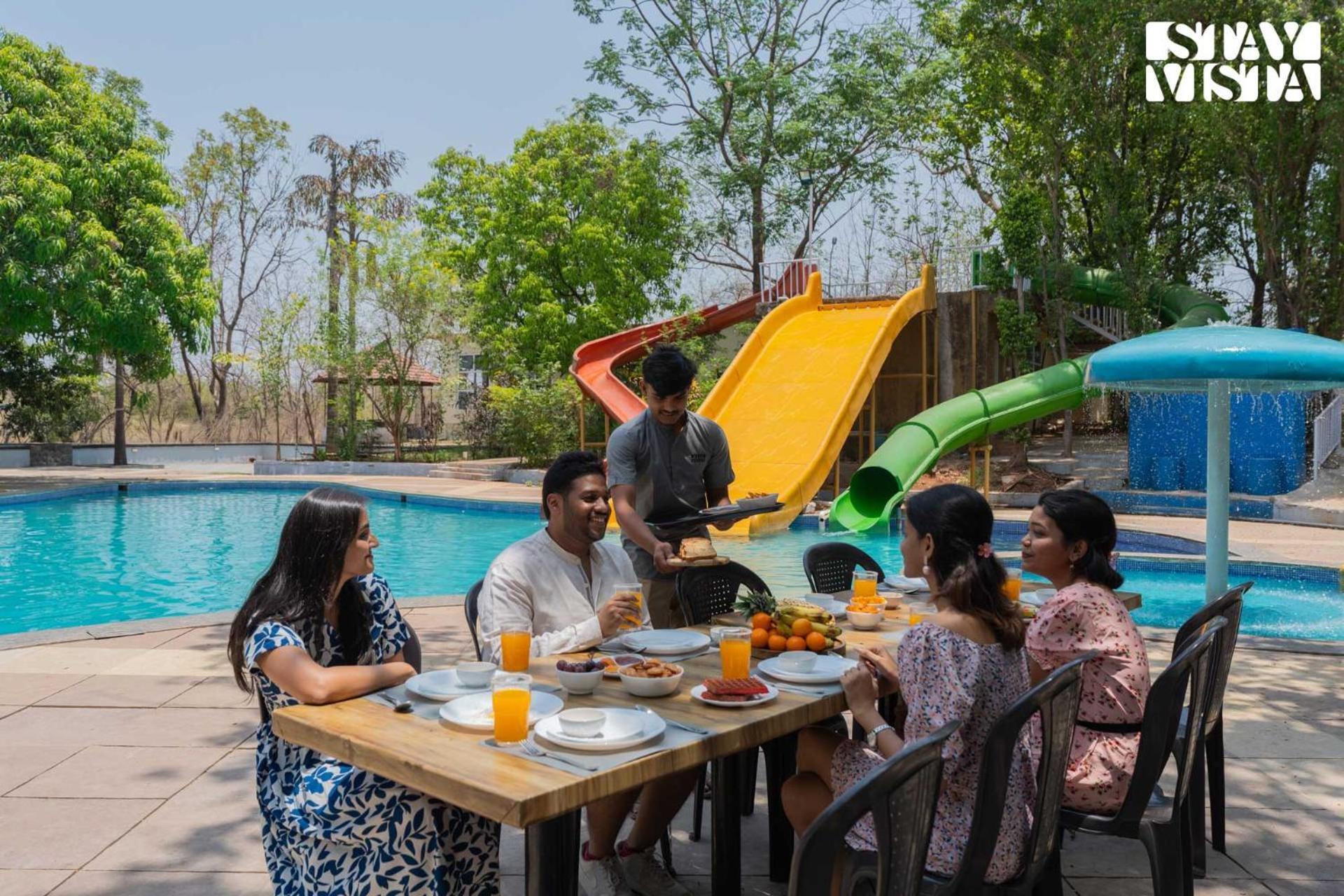 Stayvista At Swirl & Splash With Pool, Lawn, Wi-fi *