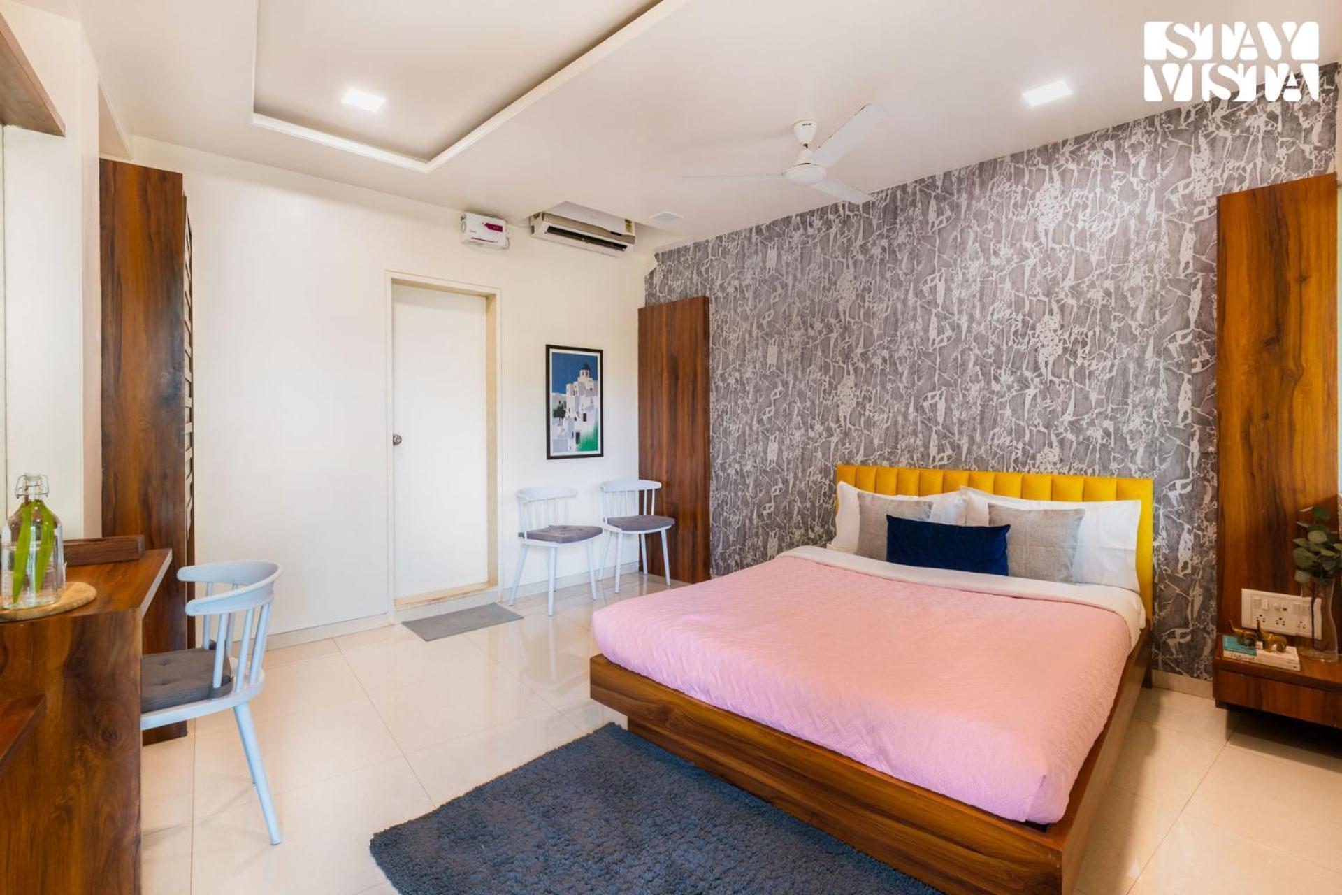 Stayvista At Swirl & Splash With Pool, Lawn, Wi-fi Villa