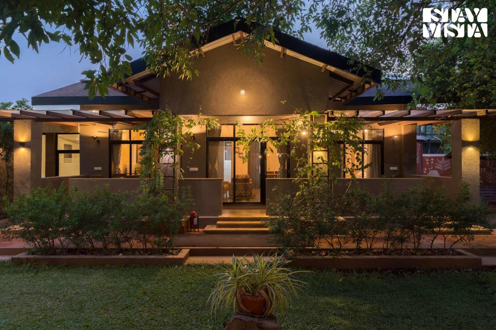 Nivaant Farms By Stayvista - Retreat With Pool, Orchard, Jacuzzi & Gazebo Villa *