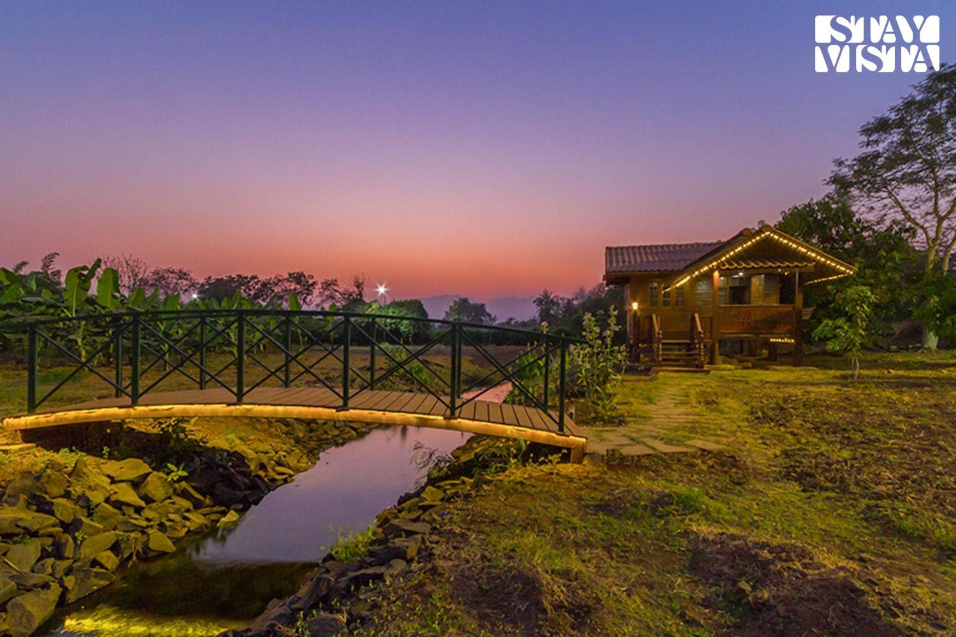 Nivaant Farms By Stayvista - Retreat With Pool, Orchard, Jacuzzi & Gazebo Villa