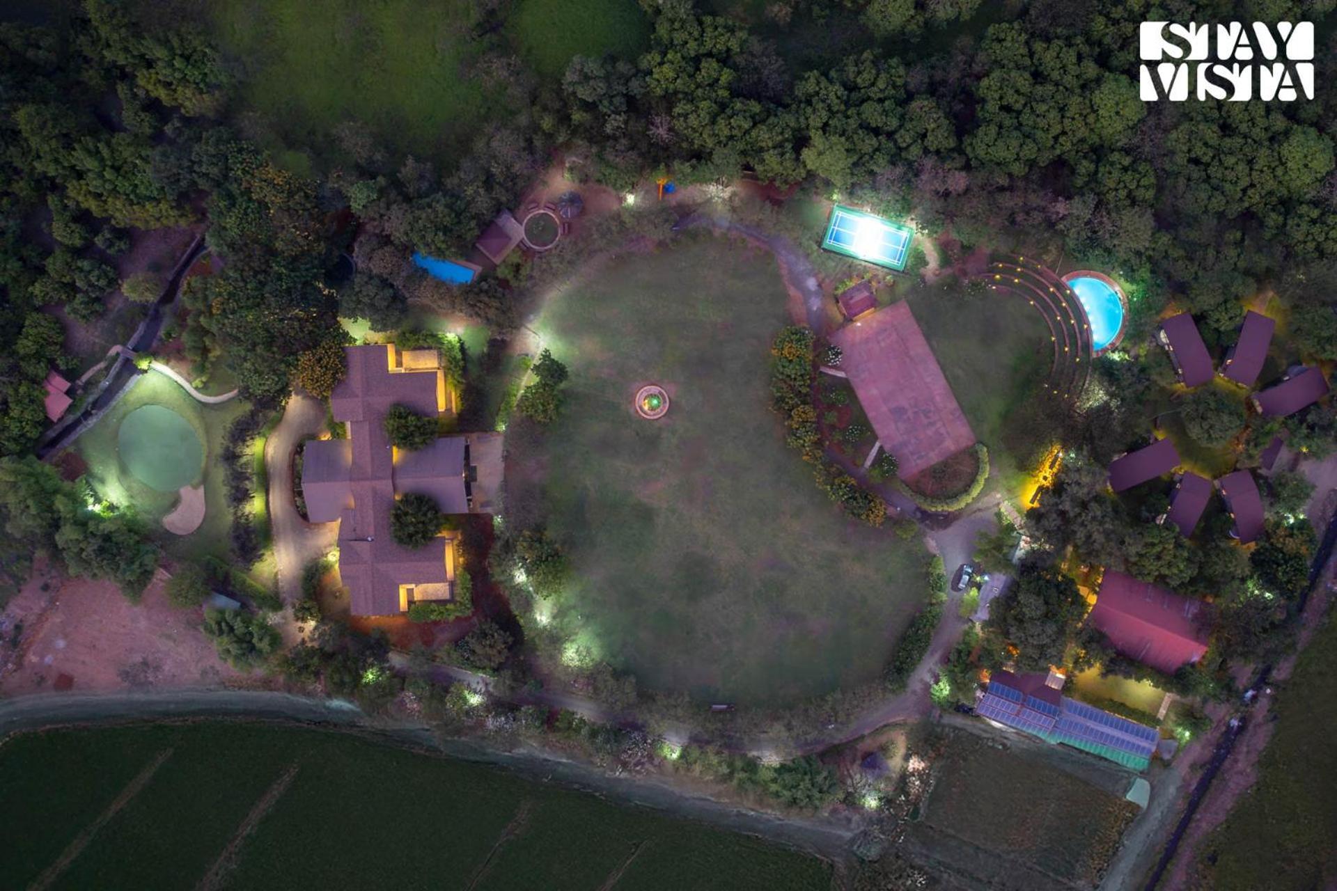 Nivaant Farms By Stayvista - Retreat With Pool, Orchard, Jacuzzi & Gazebo Villa Karjat