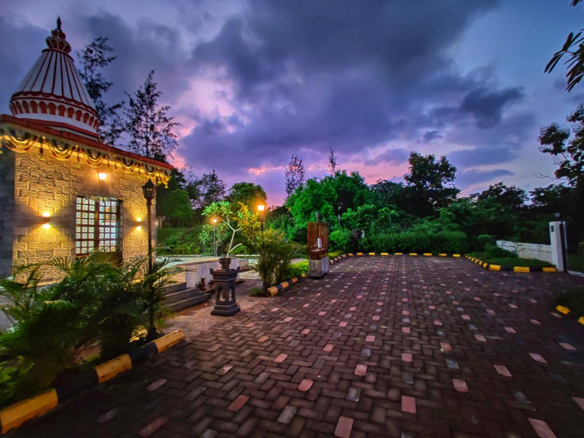 Resort Pushpam Sanskruti Resort Karjat- Pure Veg Karjat