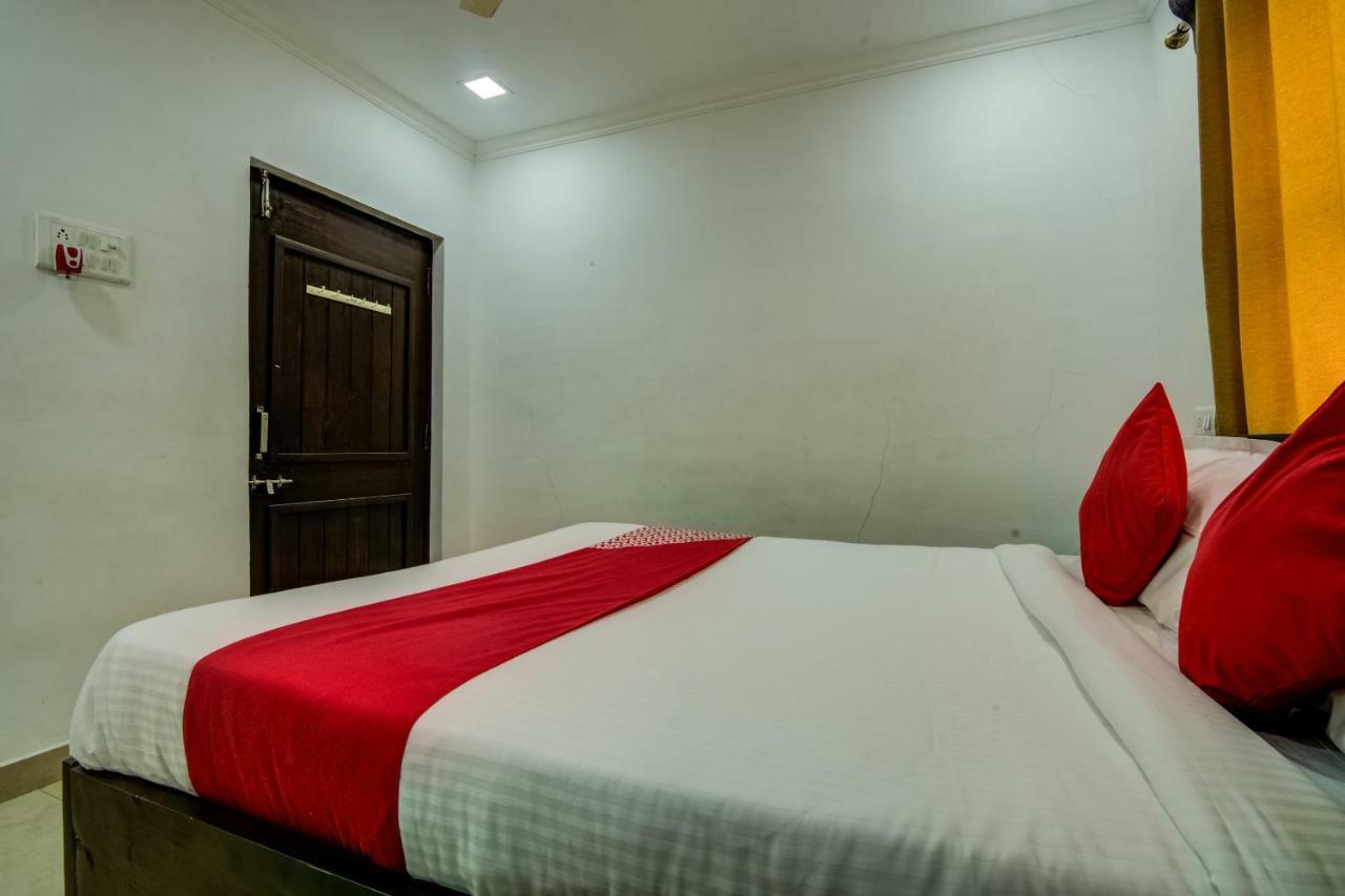 Hotel Oyo 29323 R K Farms 3*